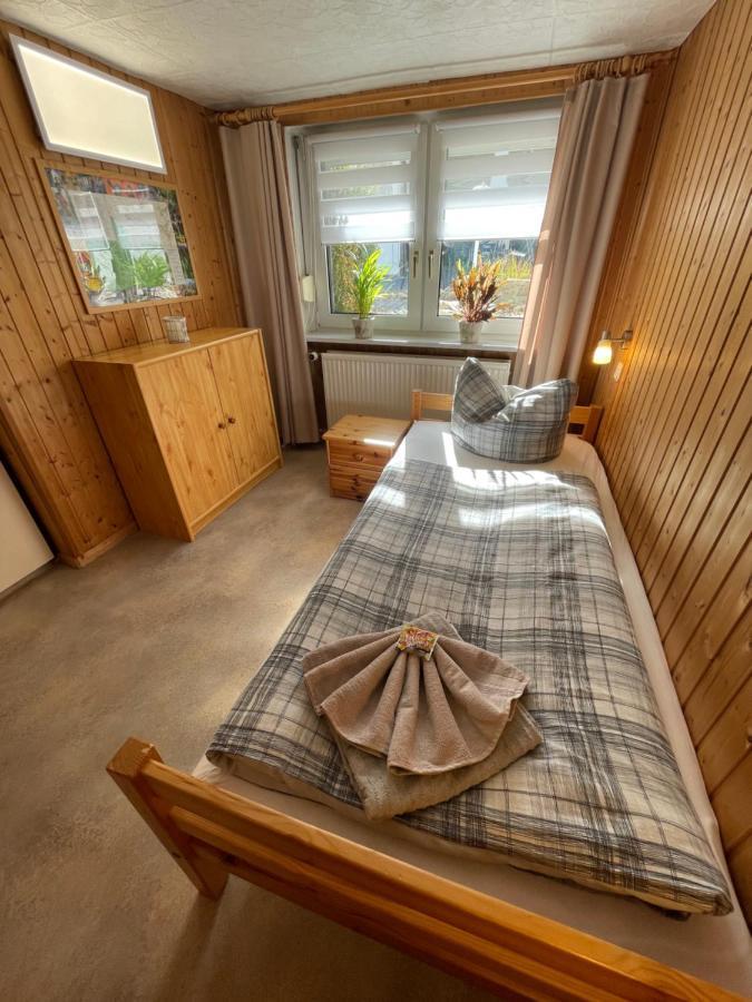 Christels Ferienwohnung 1 In Thale Mit Sonnenterrasse Und Grill 外观 照片